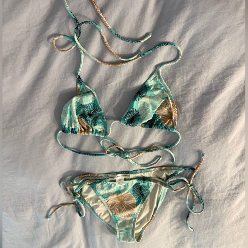 Diane Von Furstenberg Pattern Turquoise & Beige Floral String Bikini